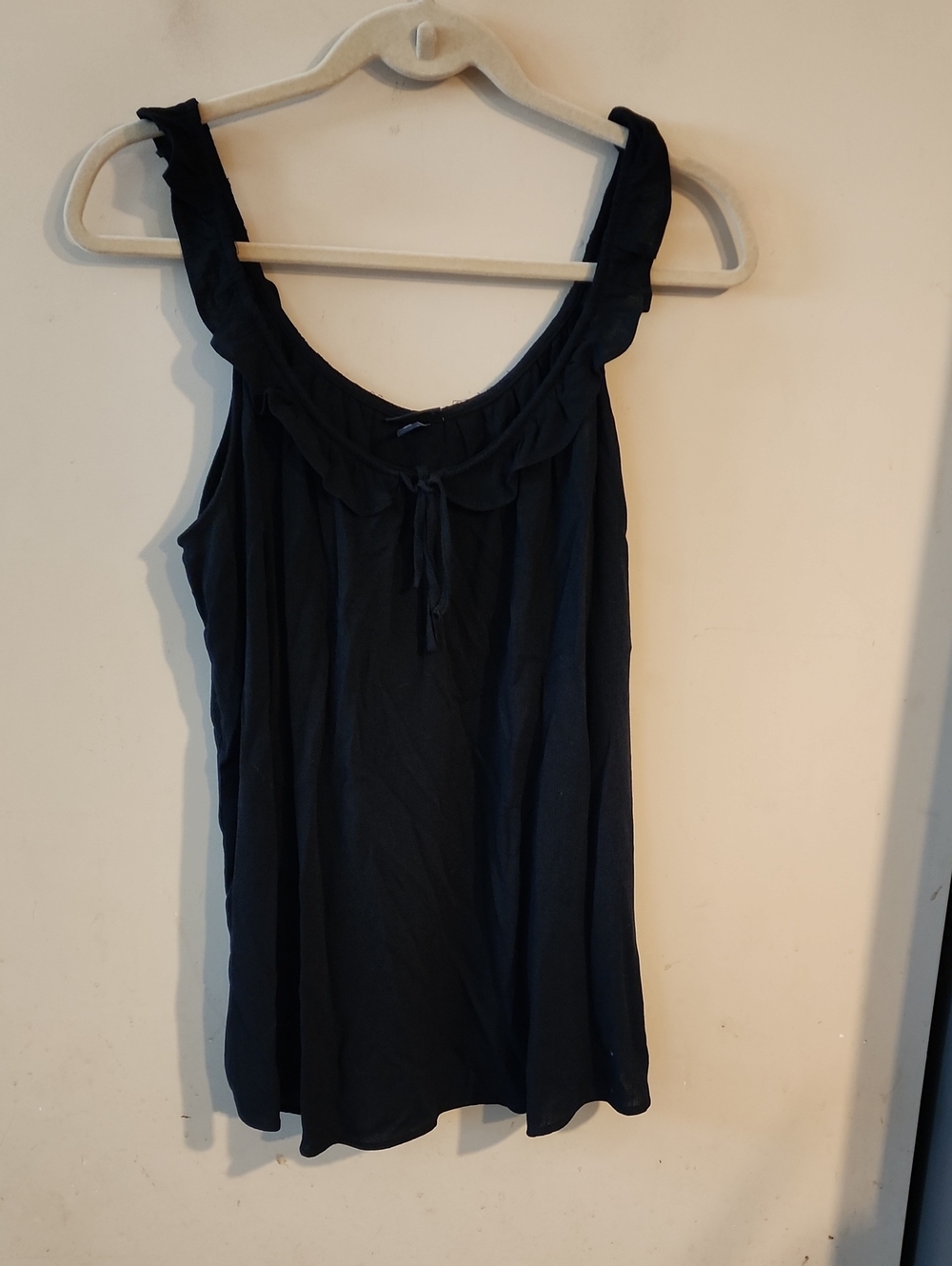 torrid Black Ruffle-Trim Scoop Tank